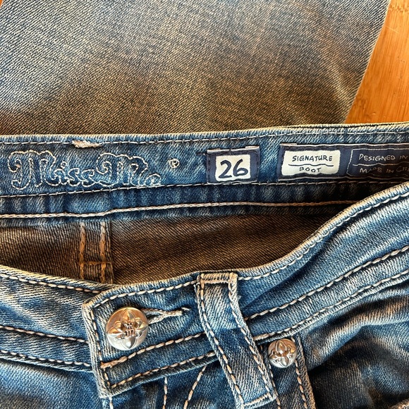 Miss Me Low Rise - Picture 4 of 5